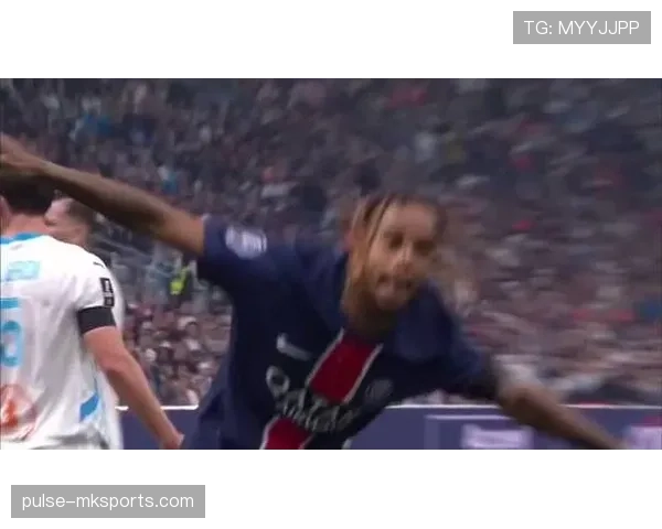 巴西队中场新星闪耀赛场，助推球队战术革新表现抢眼