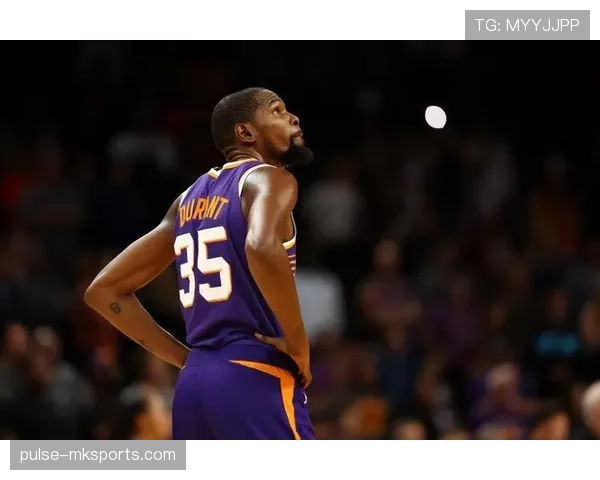 凯文·马丁无球跑动拉开空间 提升关键时刻得分效率