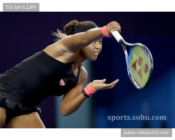 娜奥米·大阪随手一杯咖啡的价钱能交我一年的房租，尴尬又羡慕