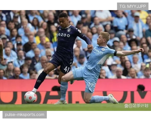 利雅得新月在亚洲赛场：能否保持榜首地位，对竞争格局形成挑战