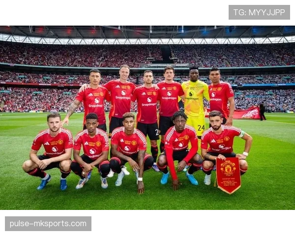 曼联关键比赛抗压能力不足，表现波动影响争四前景